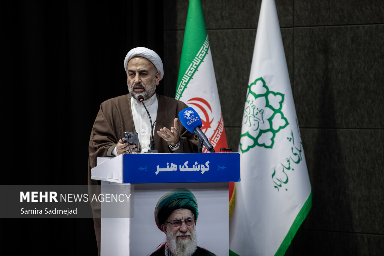 خون دلی که لعل شد