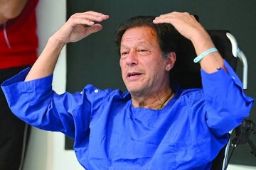 عمران‌خان در پی حکم دادگاه عالی از زندان به بیمارستان منتقل شد