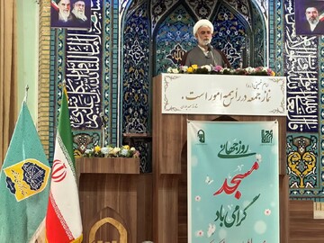 حضور پررنگ مردم در مساجد عامل اصلی آبادانی این مراکز معنوی است