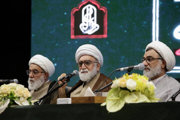 تولیت آستان قدس رضوی: شجاعت مبارزاتی و علمی شاخصه بارز رهبر شهید است