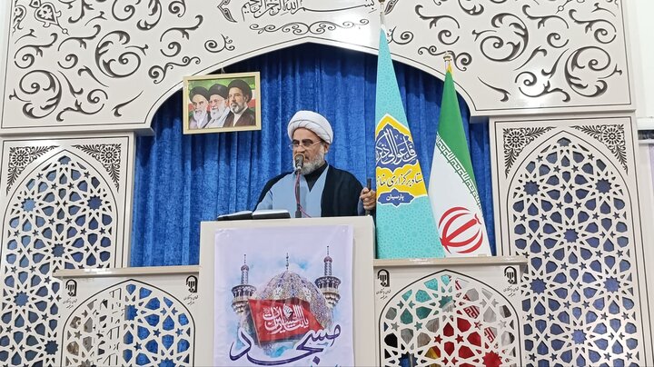 امام جمعه پارسیان: دولت برای مهار گرانی‌ها برنامه ملموس ارائه کند