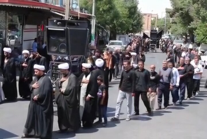عزاداری خیابانی مردم بناب در سوگ شهادت امام حسن عسکری (ع)