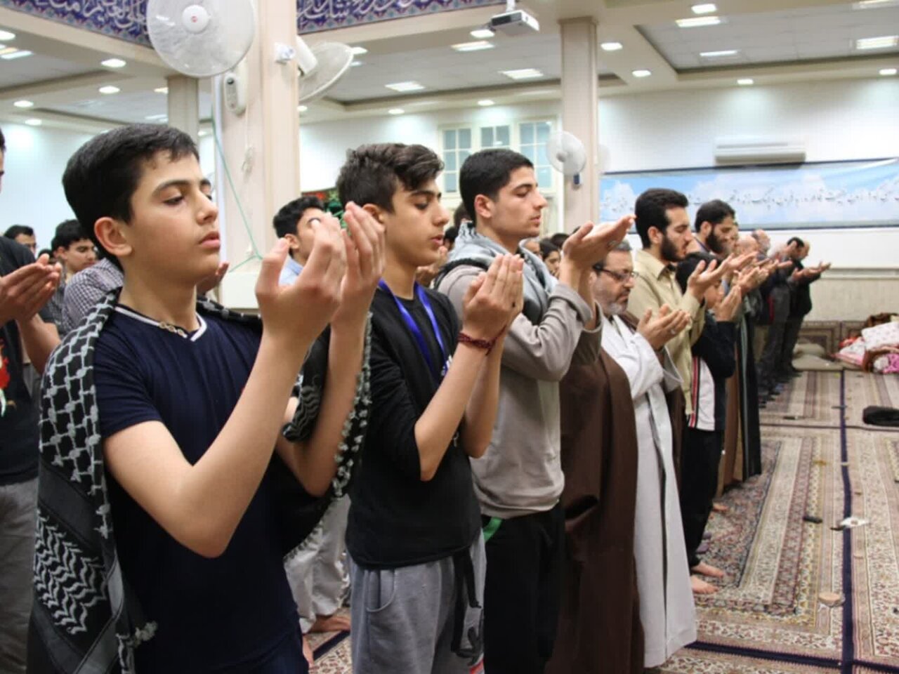 مسجد برای نوجوان؛ از «حضور» تا «نقش‌آفرینی»