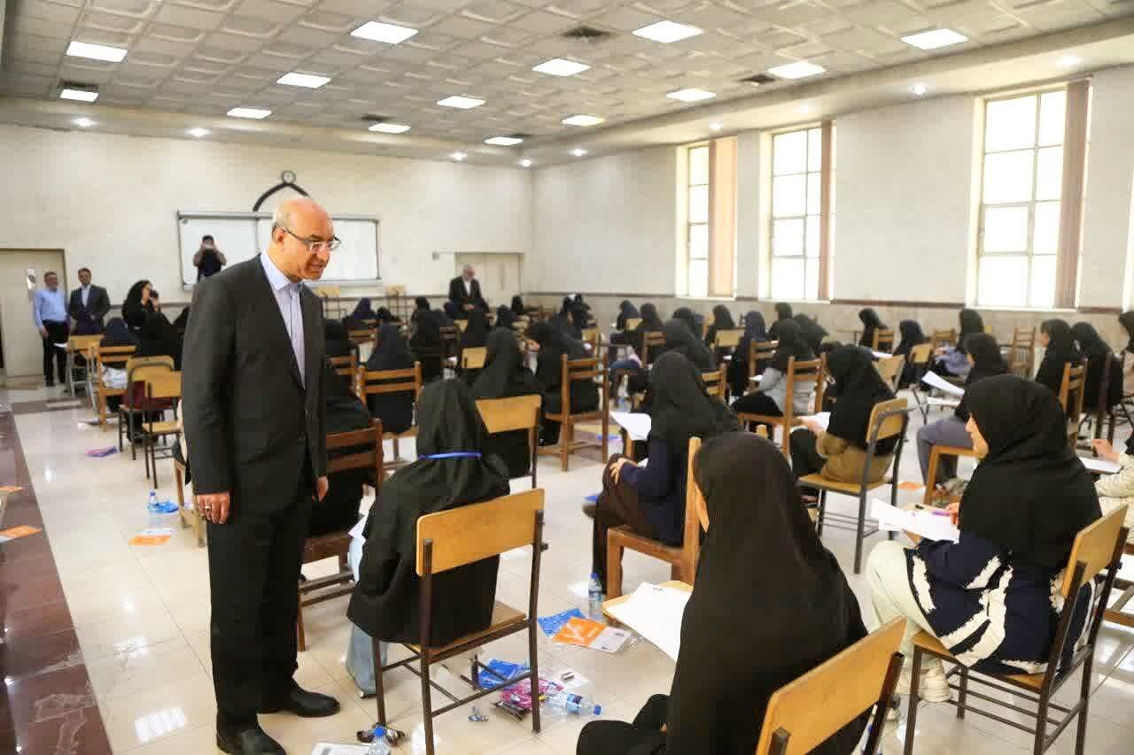 ۳۶ هزار داوطلب در کنکور سراسری کرمانشاه شرکت کردند
