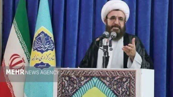 رمز عبور از فتنه‌ها، اتحاد و بصیرت حول ولایت است