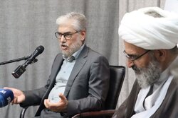 سیمایی صراف: جهان از مدیریت بحران‌های همزمان ایران شگفت‌زده شد