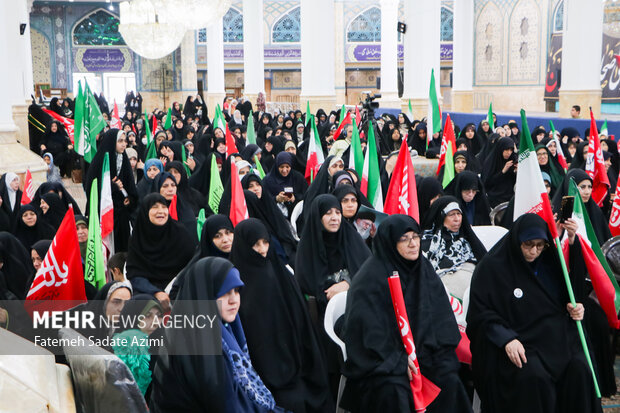 اجتماع بزرگ بانوان در بیعت با امام زمان (عج) در مسجد جمکران