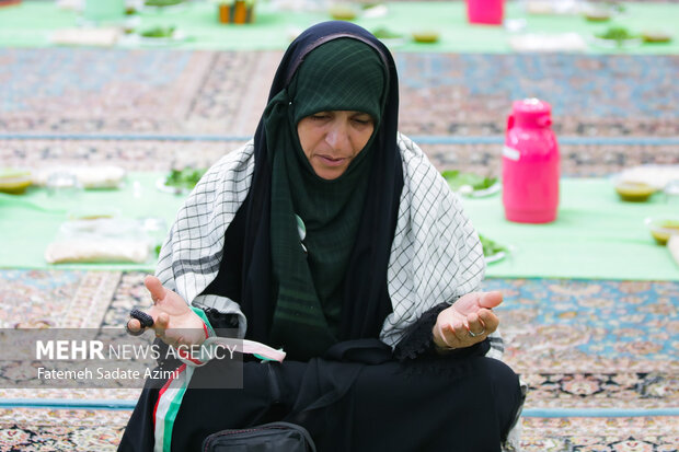 اجتماع بزرگ بانوان در بیعت با امام زمان (عج) در مسجد جمکران