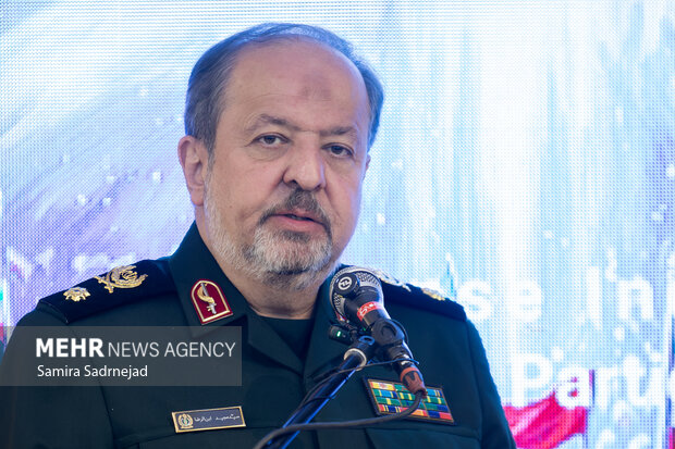 دیدار وابستگان نظامی خارجی با سرپرست وزارت دفاع