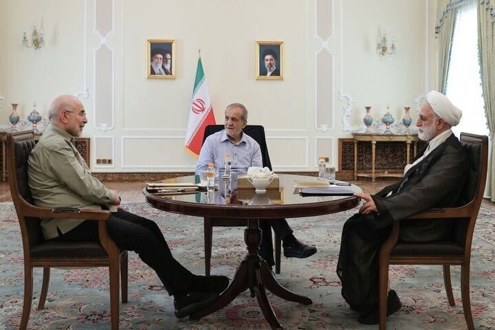 نشست سران قوا به میزبانی رئیس جمهور برگزار شد