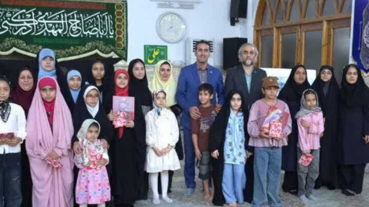«سجده‌های هنری» در مسجد جامع ساری برگزار شد