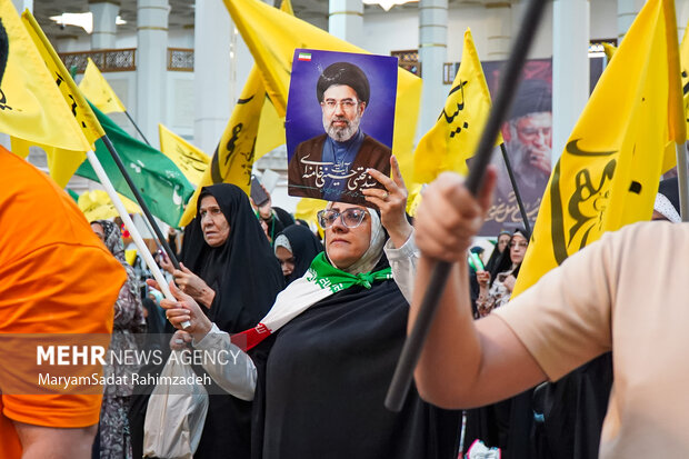 آیین«میثاق امت با امام» در شاهچراغ ع