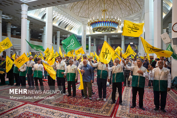 آیین«میثاق امت با امام» در شاهچراغ ع