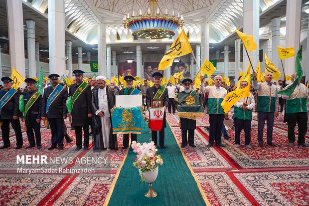 آیین«میثاق امت با امام» در شاهچراغ ع