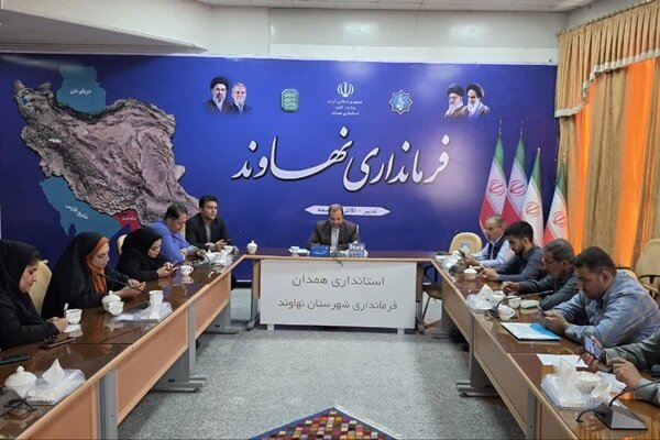 افتتلح و کلنگ زنی ۷۰ پروژه با اعتبار ۲۵۰۰ میلیارد تومان در نهاوند