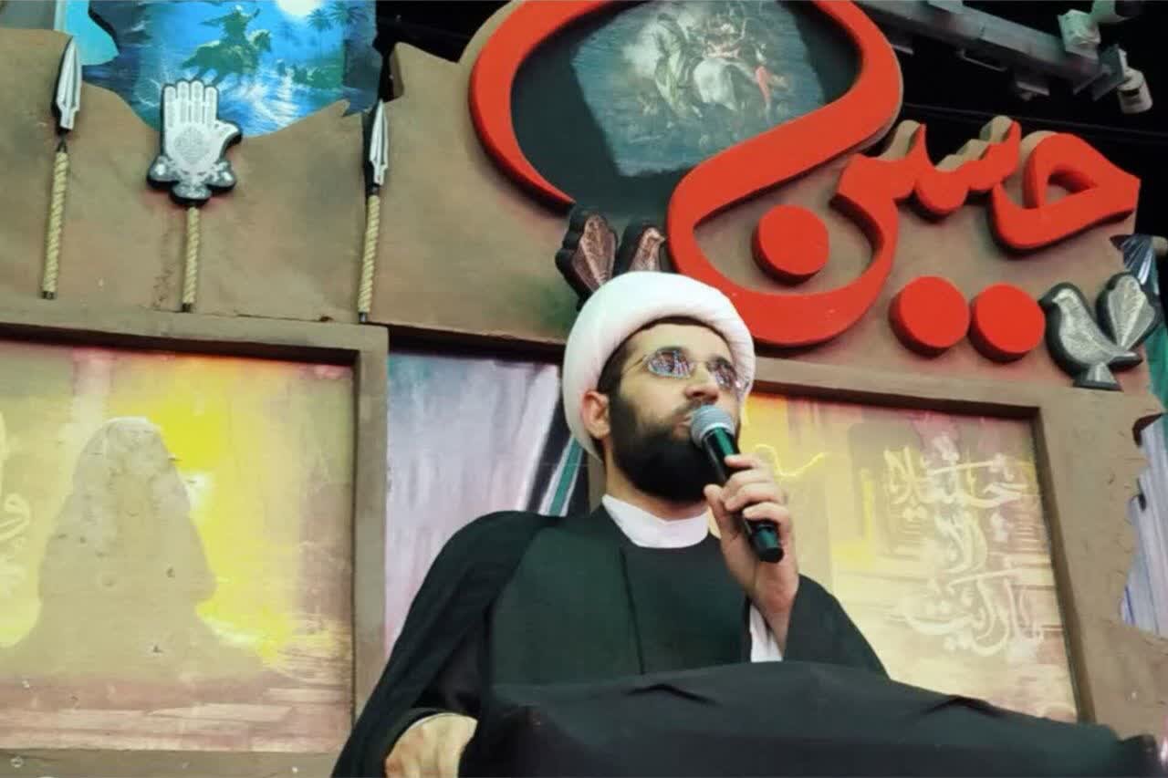 اکبرزاده: مقابله با نفوذ در گرو هم‌افق شدن با ولی جامعه است