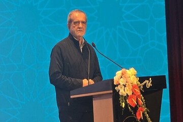 الرئيس الايراني: لاتنازلات في اى بند من مذكرة التفاهم مع امريكا ويجب انهاء حالة "اللا حرب واللا سلم"