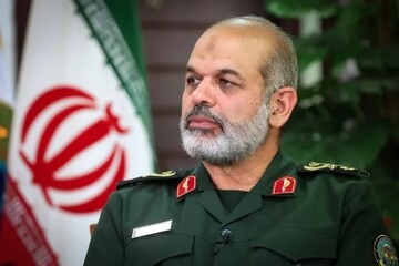 اللواء وحيدي: لاعبو منتخب إيران للكرة الطائرة للناشئين جسّدوا شعار "نحن نستطيع"