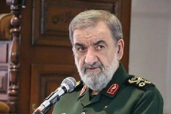 رضایی: در شیوه جنگ حتما تحول خواهیم داشت رضایی: در شیوه جنگ حتما تحول خواهیم داشت