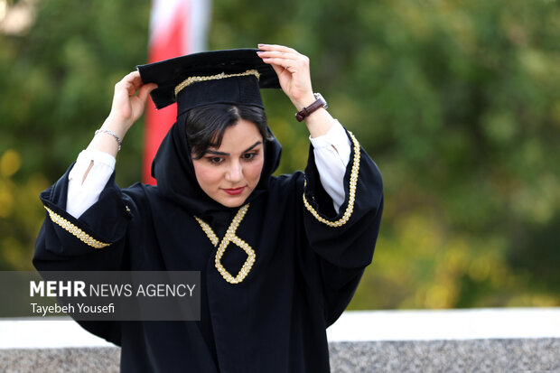 آیین بزرگداشت حکیم بوعلی سینا و روز پزشک در همدان