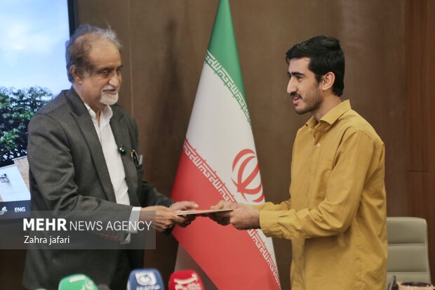 نشست «فاطمه جراره» نماینده مردم هرمزگان در مجلس شورای اسلامی با اصحاب رسانه