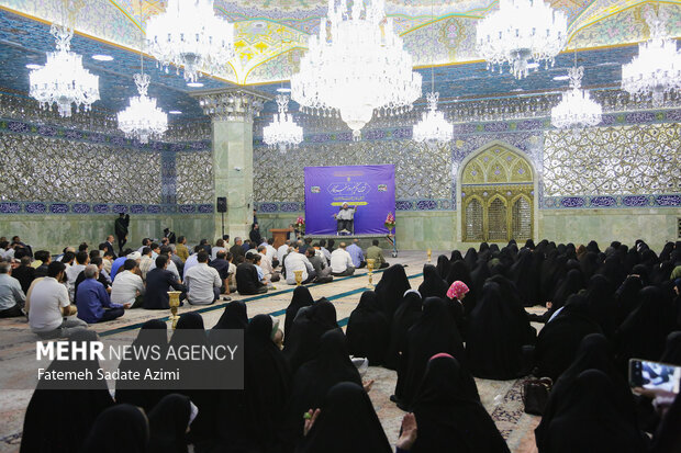 غبارروبی حرم مطهر حضرت معصومه(س) با حضور خبرنگاران قمی