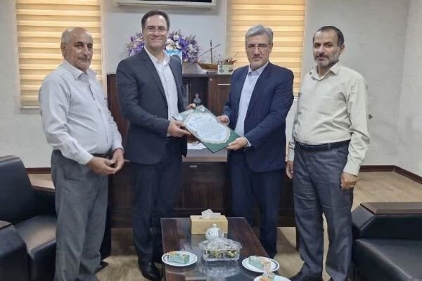 فرماندار تنگستان: نیازمند تقویت روحیه مسئولیت‌پذیری و خدمتگزاری هستیم