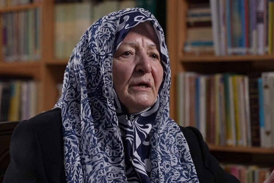 استادی که علم را به تعصب نفروخت استادی که علم را به تعصب نفروخت