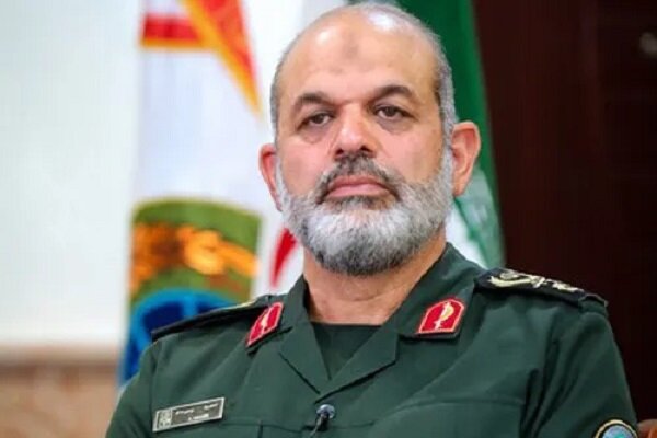وحیدی: مدافعان سلامت همچون رزمندگان خط مقدم هستند