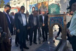 هفته دولت با عطرافشانی مزار شهدا در خراسان شمالی آغاز شد