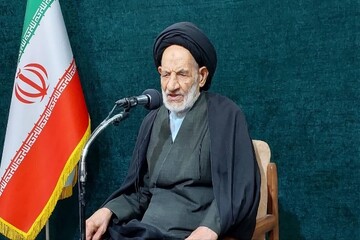 دولت در نظام اسلامی، بخشی از مردم و خدمتگزار مردم است