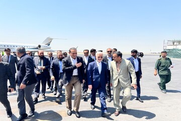 Pakistan Genelkurmay Başkanı Asım Münir Tahran'da