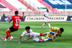 لیگ برتر فوتبال - تراکتور و پرسپولیس