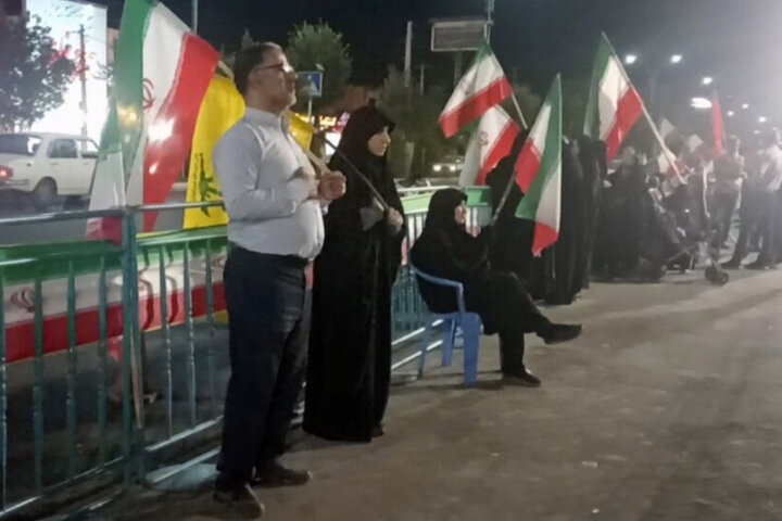 مردم یزد پای کار انقلاب؛ برگ زرین دیگری از شب‌های اقتدار ورق خورد