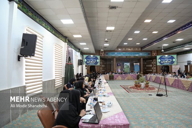 نشست خبری رئیس کمیته امداد امام خمینی(ره) در مشهد