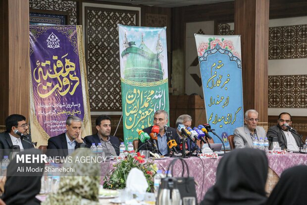 نشست خبری رئیس کمیته امداد امام خمینی(ره) در مشهد