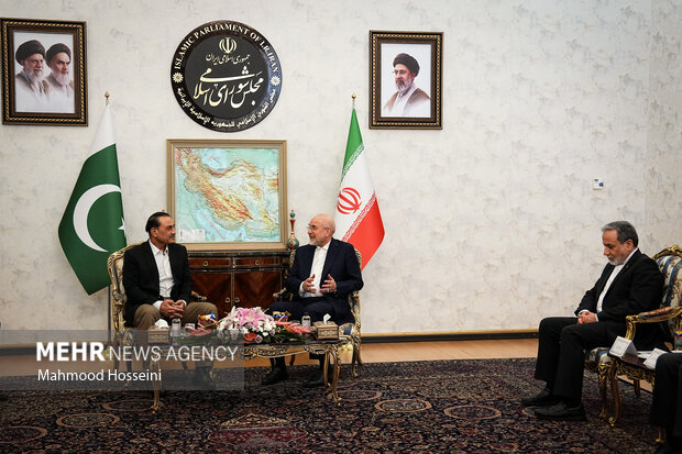 دیدار عاصم منیر فرمانده ارتش پاکستان با قالیباف
