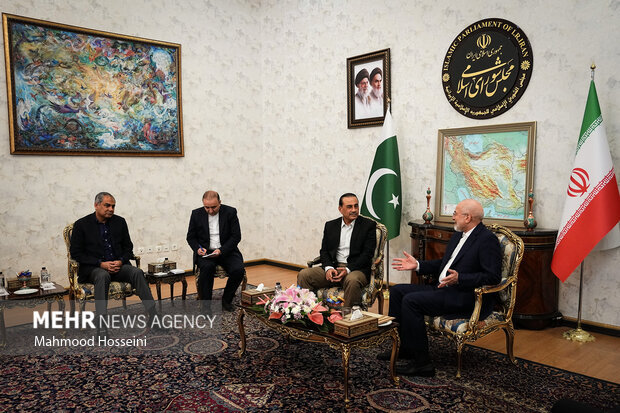 دیدار عاصم منیر فرمانده ارتش پاکستان با قالیباف
