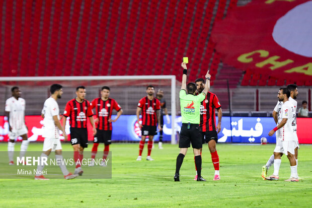 لیگ برتر فوتبال - تراکتور و پرسپولیس