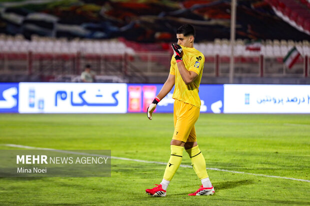 لیگ برتر فوتبال - تراکتور و پرسپولیس