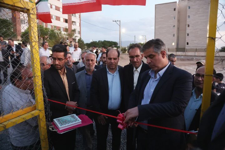 ۳ مگاوات انرژی پاک و ۹ طرح راهداری در شهابیه خمین افتتاح شد
