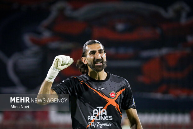 لیگ برتر فوتبال - تراکتور و پرسپولیس