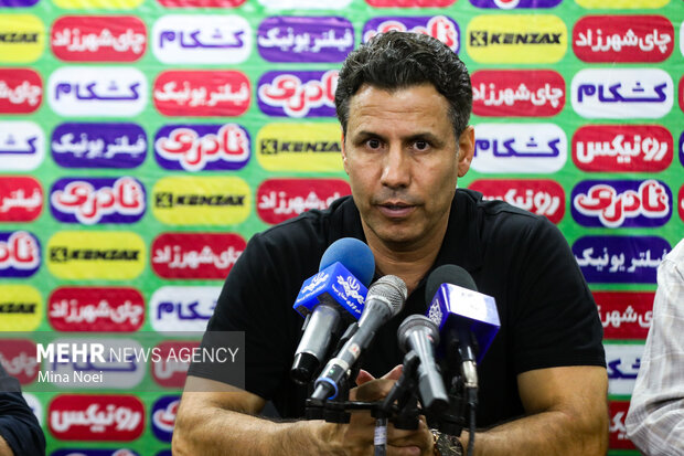 لیگ برتر فوتبال - تراکتور و پرسپولیس