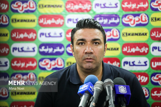 لیگ برتر فوتبال - تراکتور و پرسپولیس