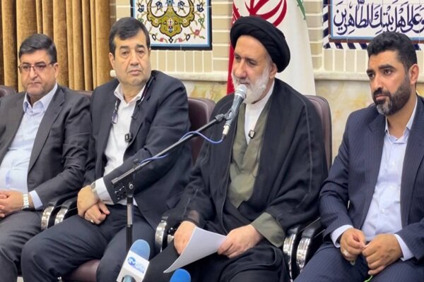گزارش تحلیلی: دیدار وزیر ورزش و جوانان با نماینده ولی فقیه در چهارمحال و بختیاری | مهر - کد b0e8