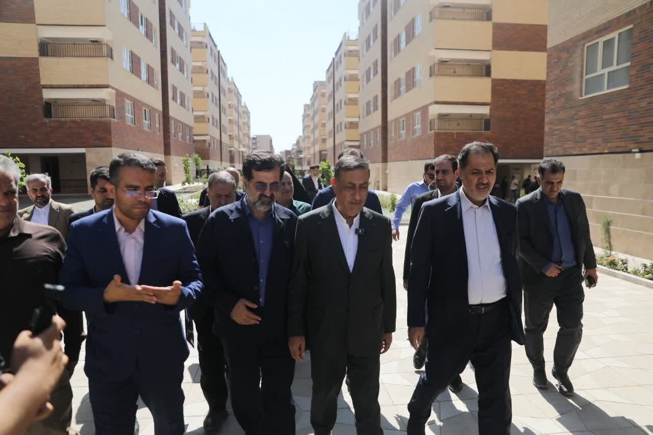 ۴۱۹۸ واحد نهضت ملی مسکن در قم تحویل متقاضیان شد