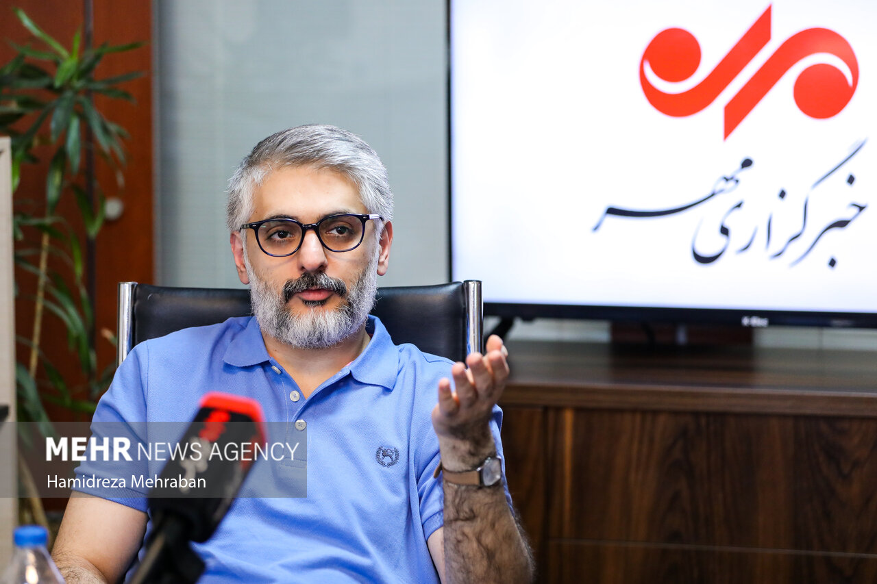 نقش دراماتورژی در دیده شدن متن/ به جای «سیاست» از «انسانیت» حرف زدیم نقش دراماتورژی در دیده شدن متن/ به جای «سیاست» از «انسانیت» حرف زدیم