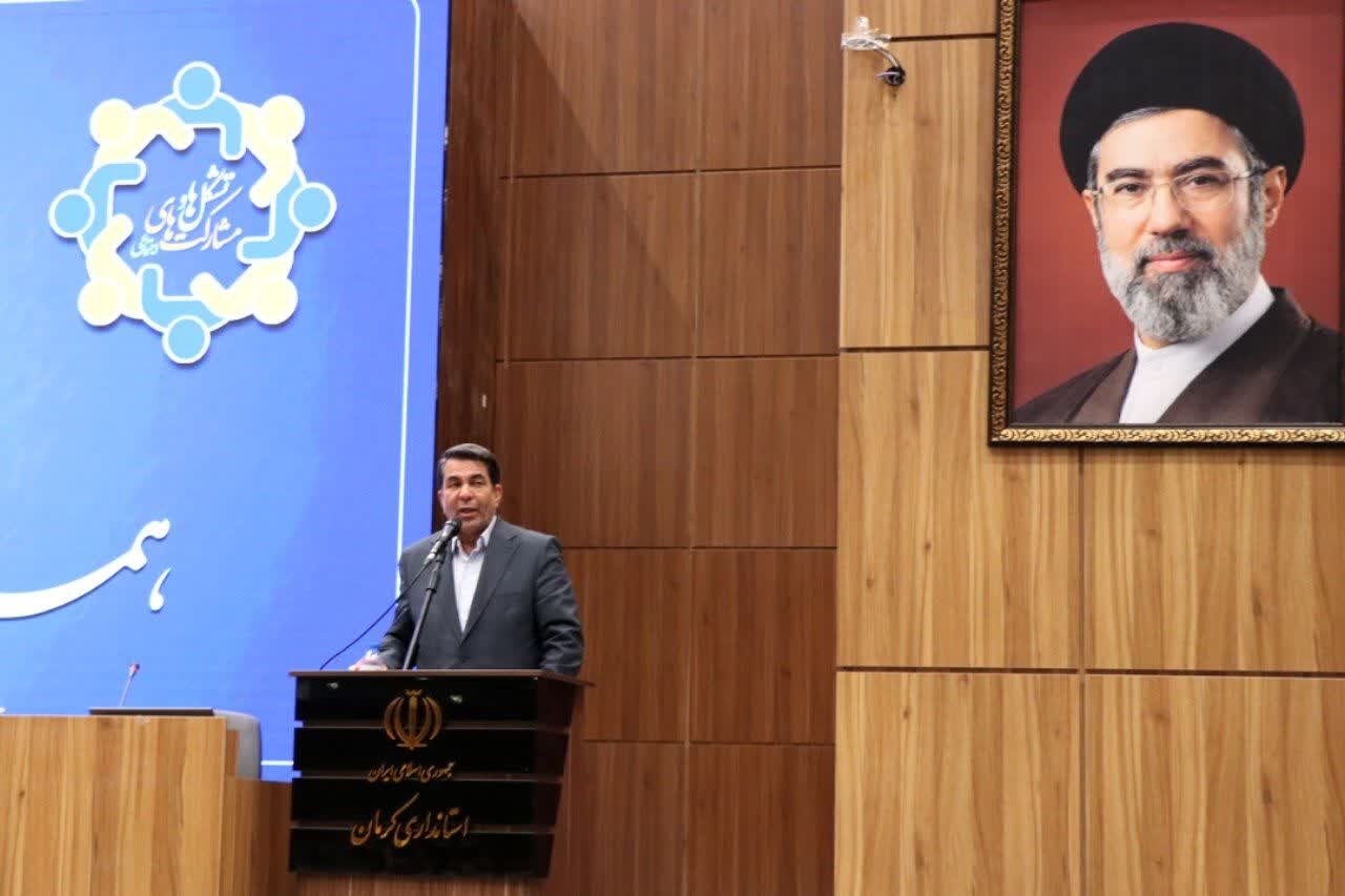 استاندار کرمان: از تشکل‌ها نقد صریح و ارائه راهکار می‌خواهیم