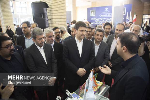 سفر وزیر ارتباطات و فناوری اطلاعات به اصفهان