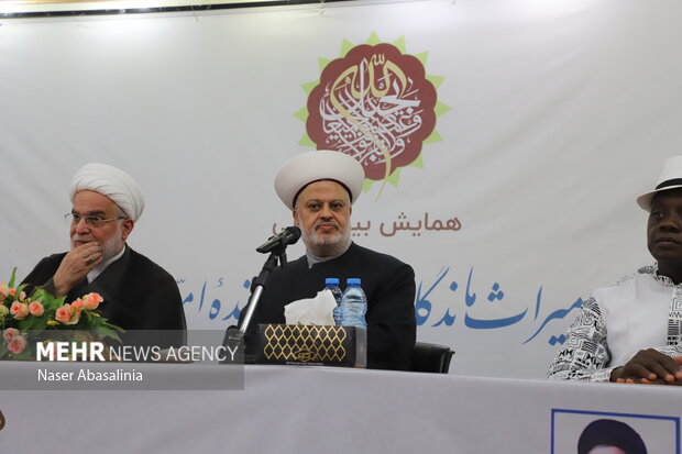 همایش بین‌المللی «وحدت اسلامی؛ میراث ماندگار امام شهید» در سنندج